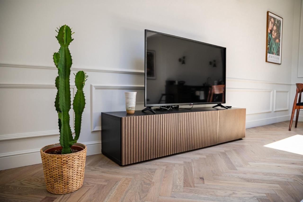 Krolewska Deluxe Comfy Apartment クラクフ エクステリア 写真