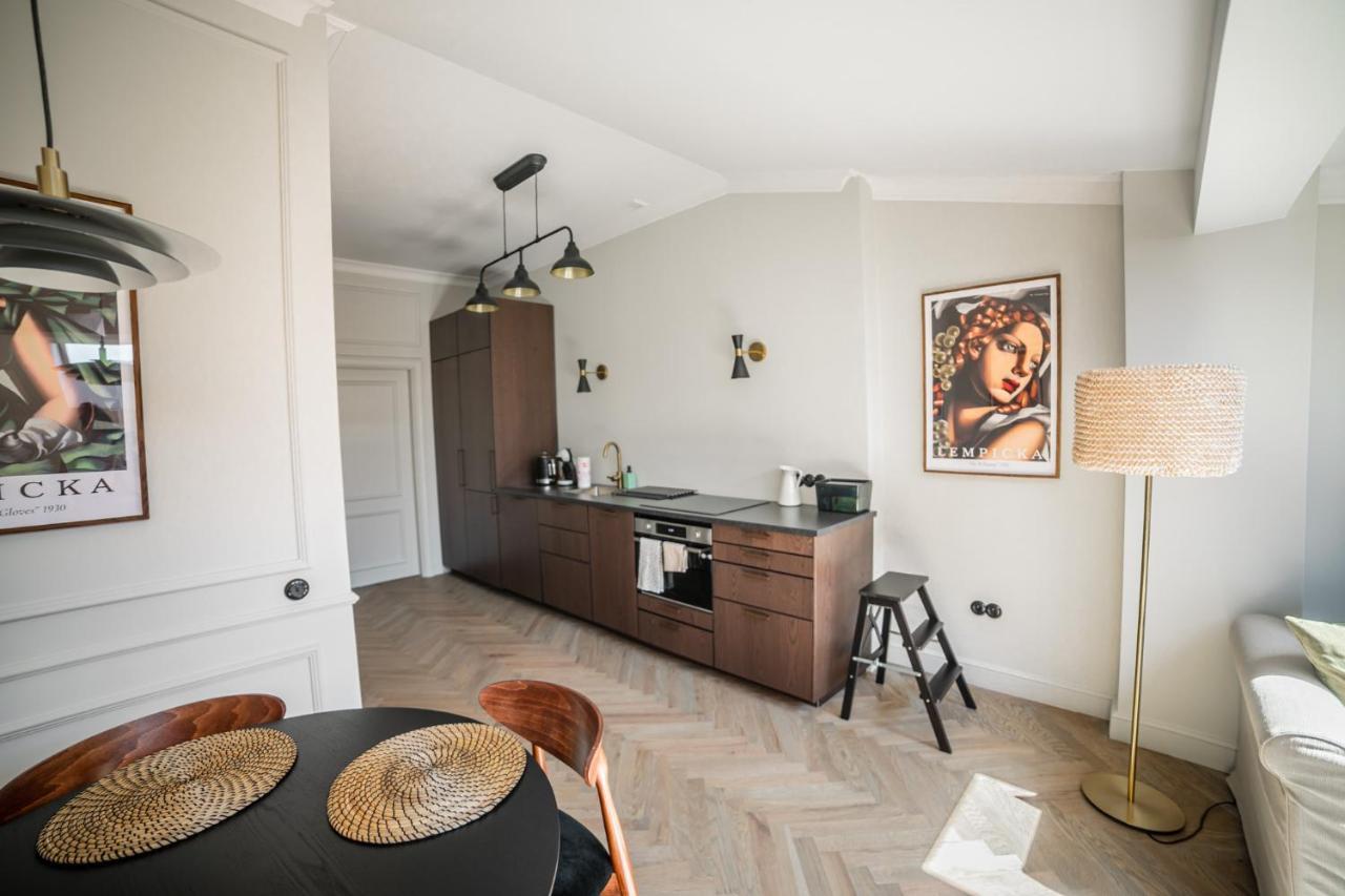 Krolewska Deluxe Comfy Apartment クラクフ エクステリア 写真